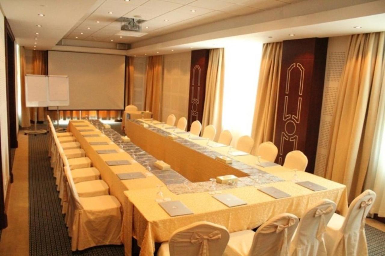 Costa Del Sol Hotel By Arabian Link Kuwait City Exteriör bild
