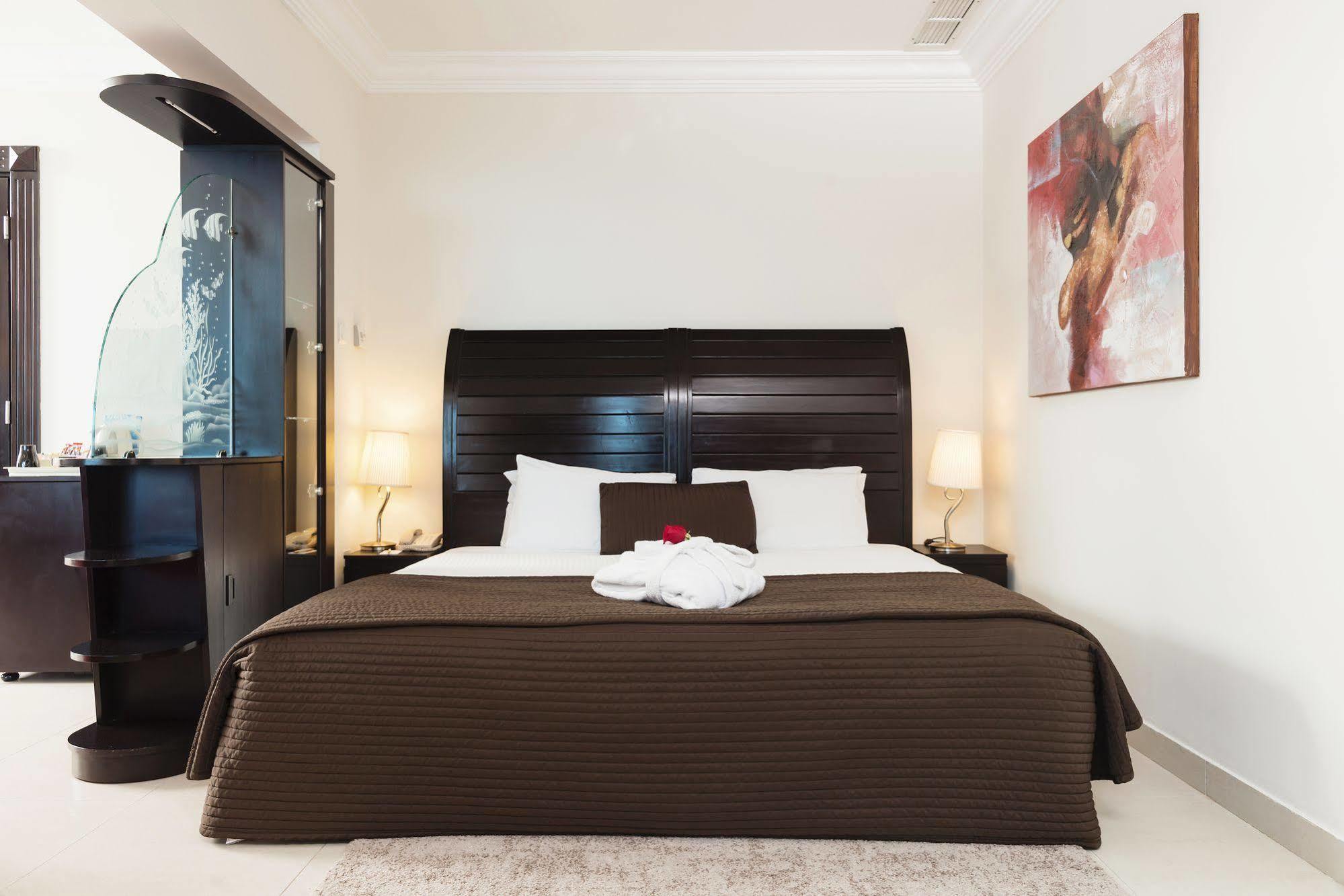 Costa Del Sol Hotel By Arabian Link Kuwait City Exteriör bild